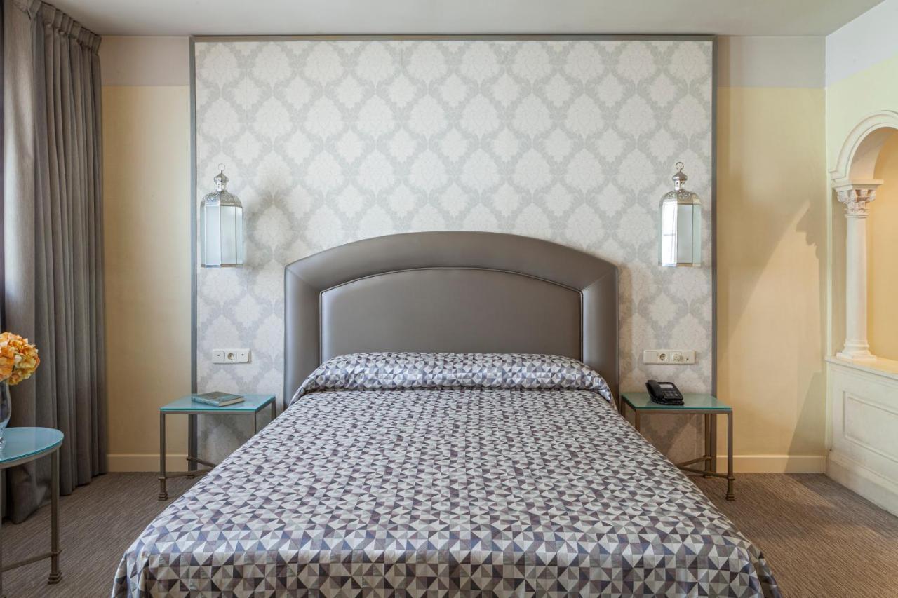 Macia Alfaros Hotel