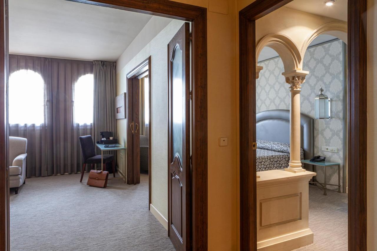 Macia Alfaros Hotel 4*